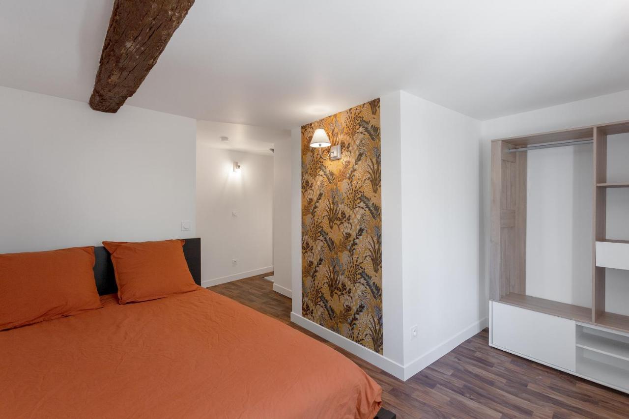 Un Petit Coin De Moyen Age Apartment Beauvais Bagian luar foto
